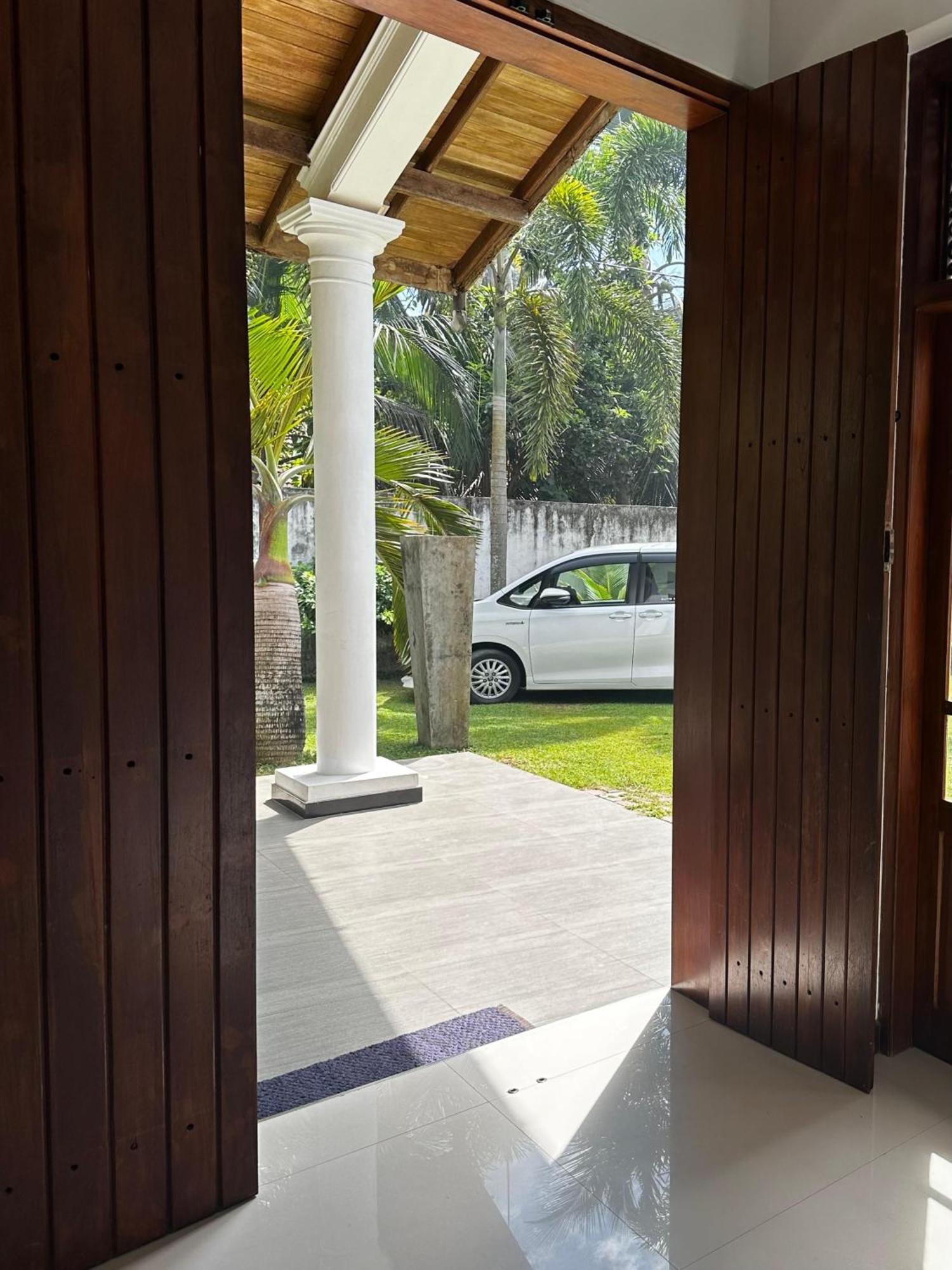 Curve Hiri Apartment Dikwella Exterior foto