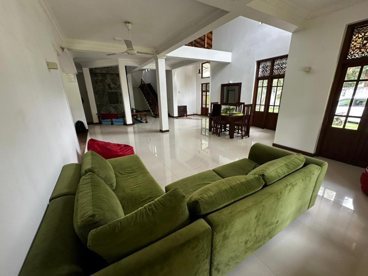 Curve Hiri Apartment Dikwella Exterior foto