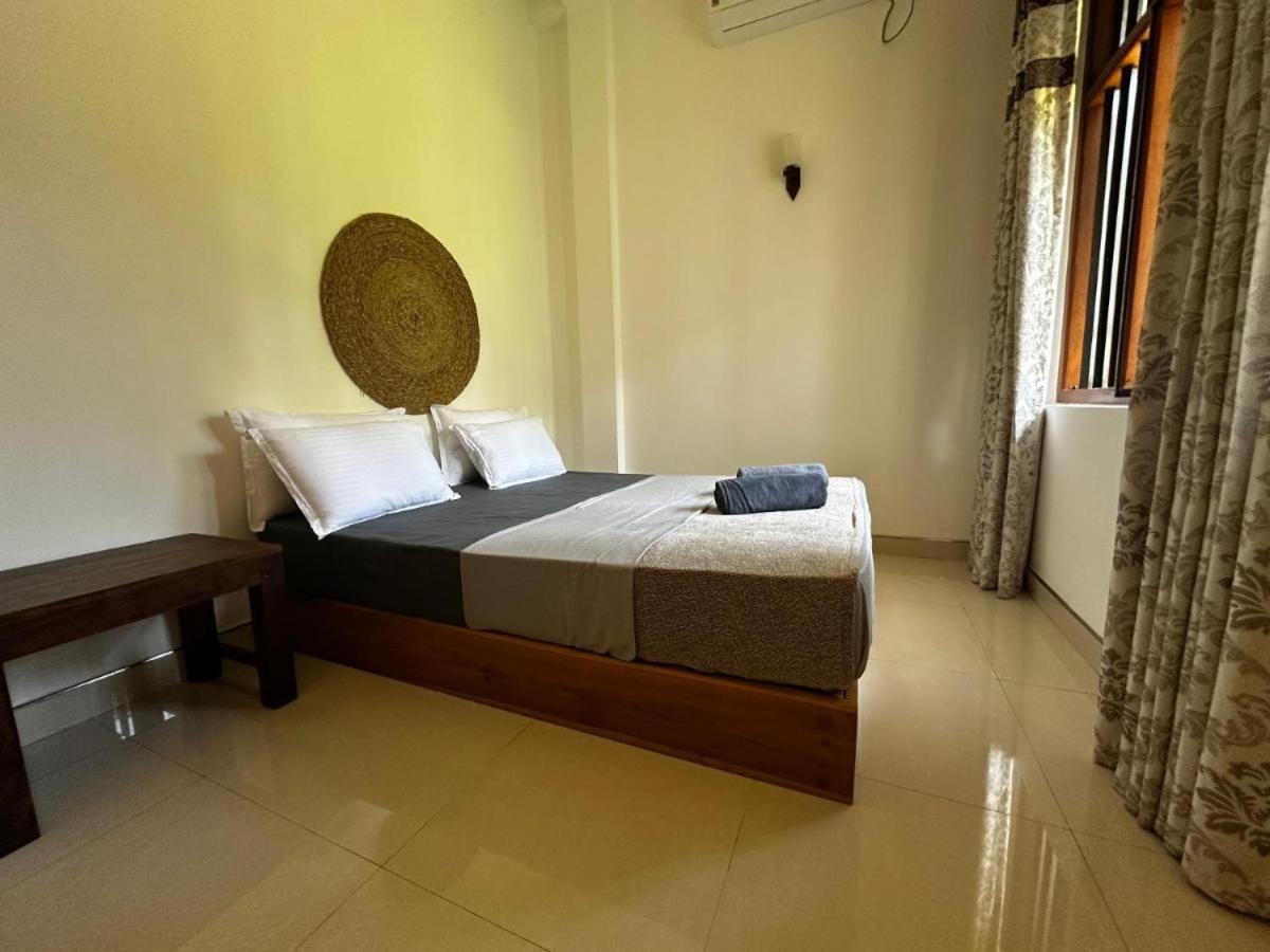 Curve Hiri Apartment Dikwella Exterior foto